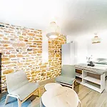 Le Petit Colbert-studio Cosy-croix Rousse リヨン