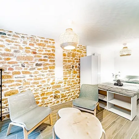 Le Petit Colbert-studio Cosy-croix Rousse Lyon